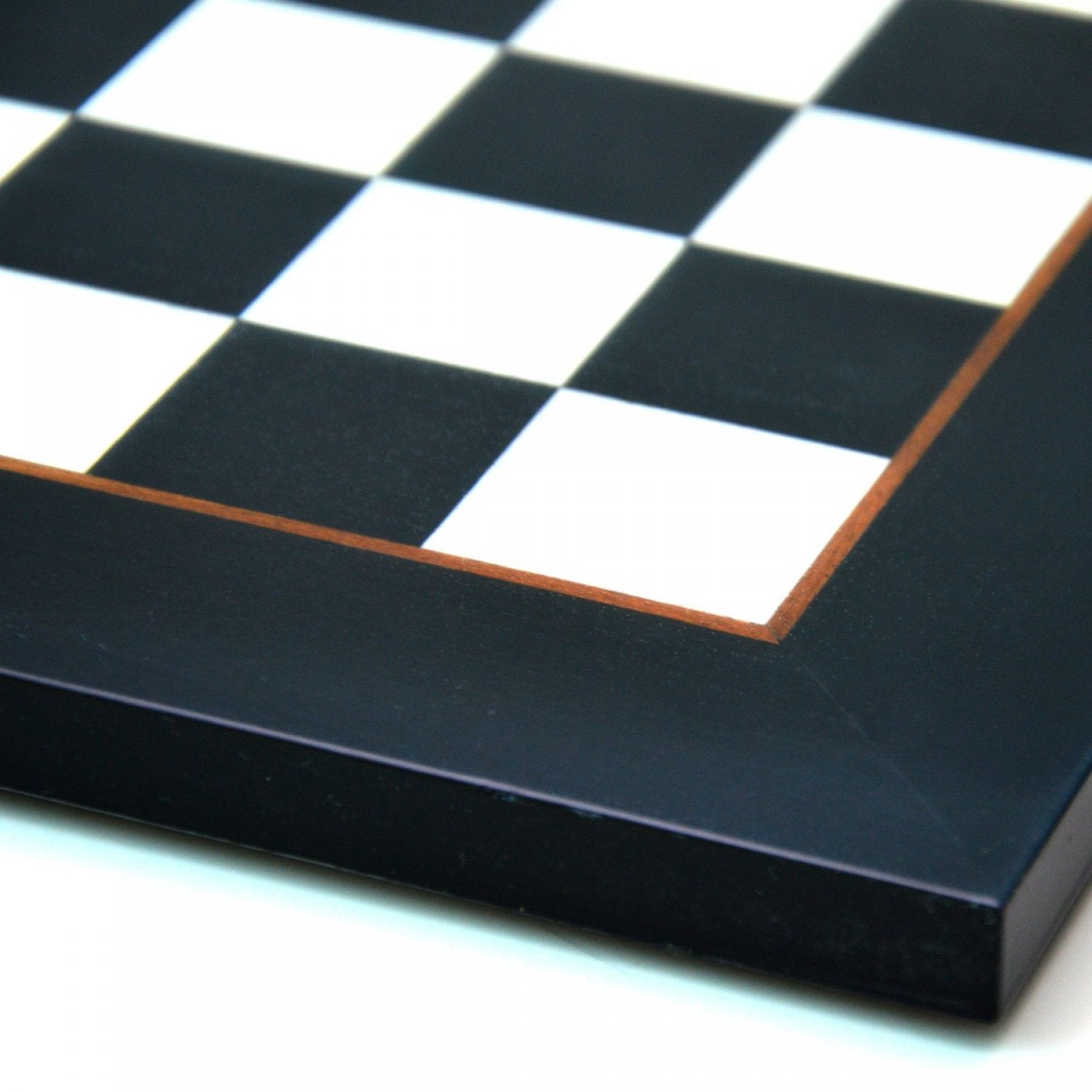 Set sah din lemn de maces (negru si alb)