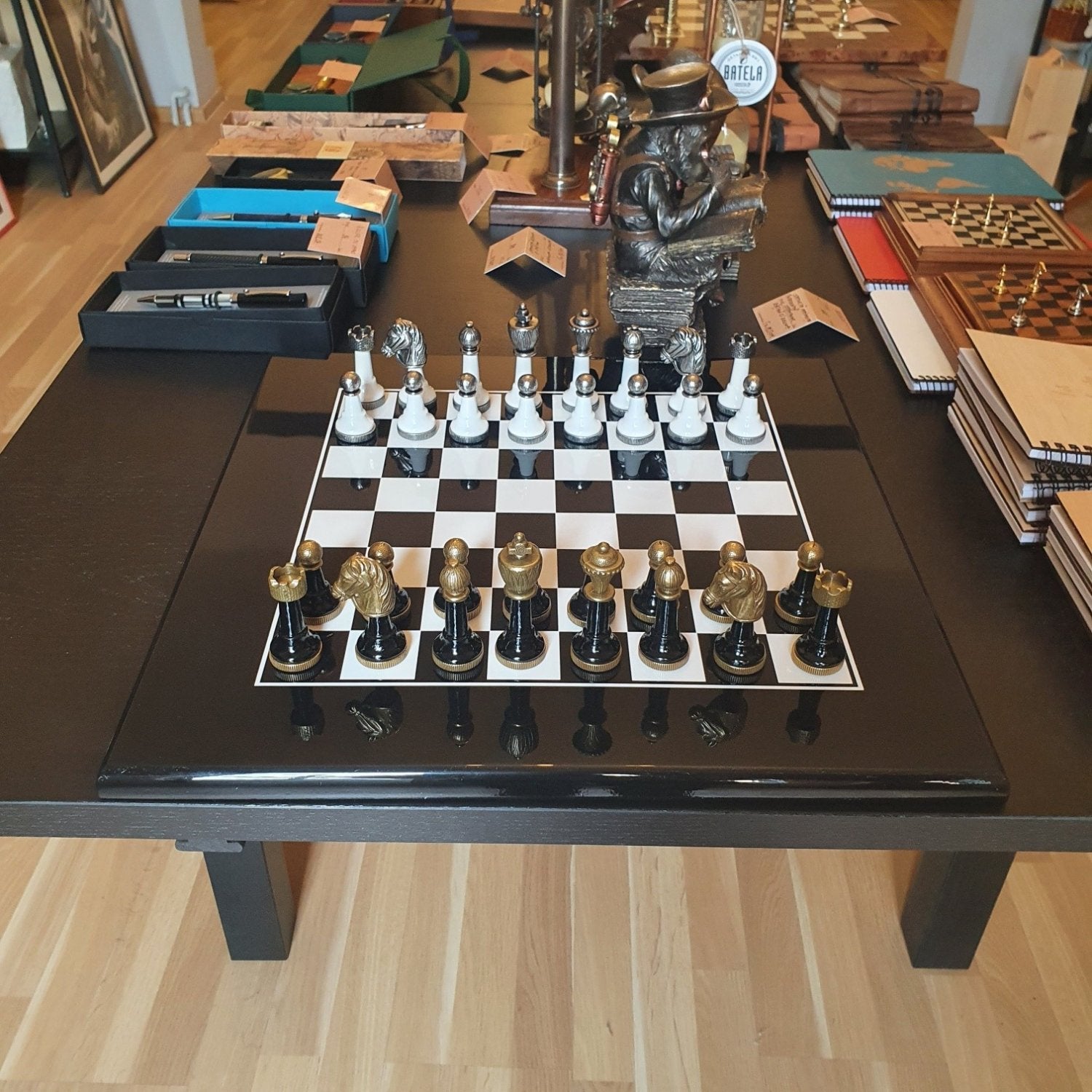 Set de sah - lemn lacuit 

