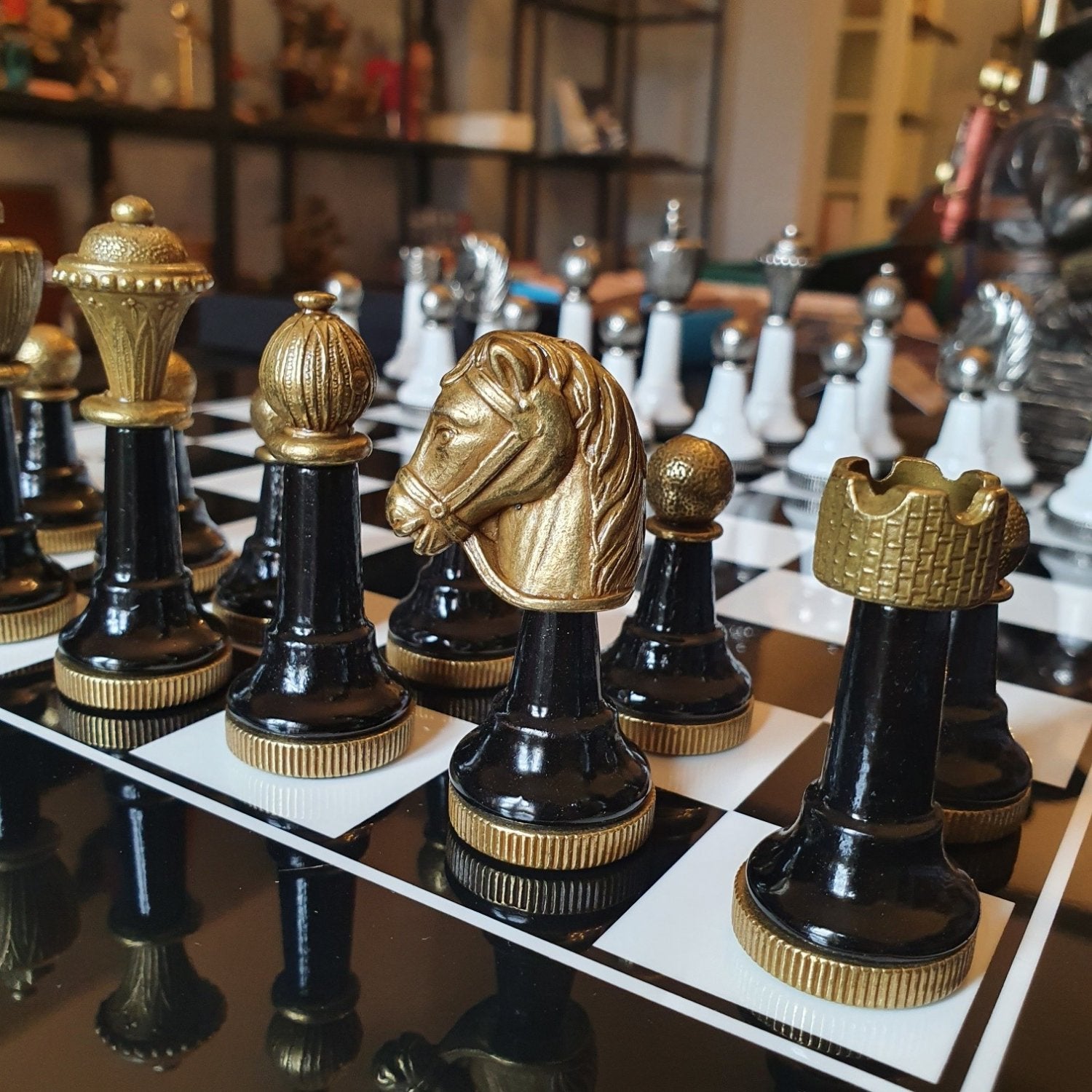 Set de sah - lemn lacuit 


