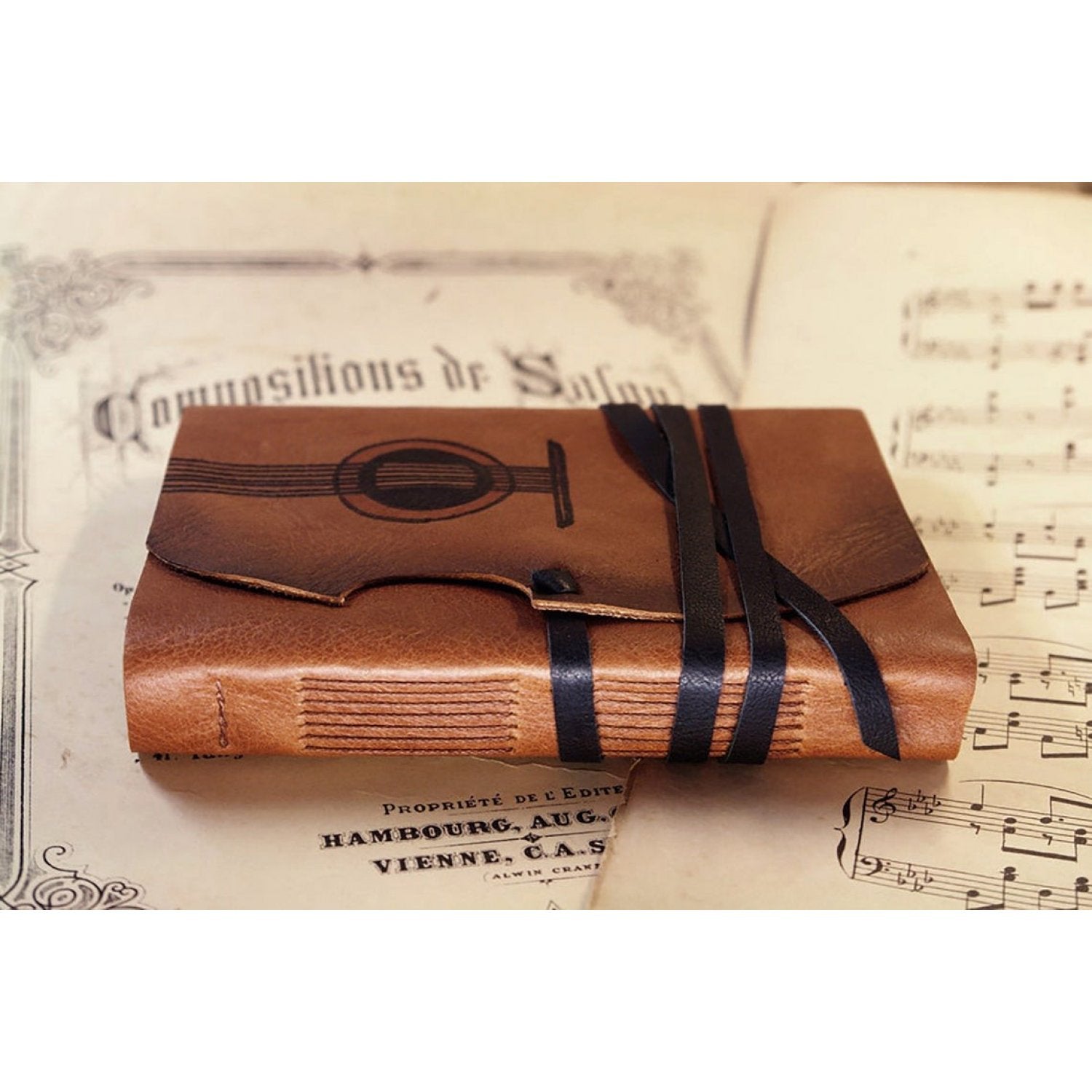 Jurnal medieval din piele

