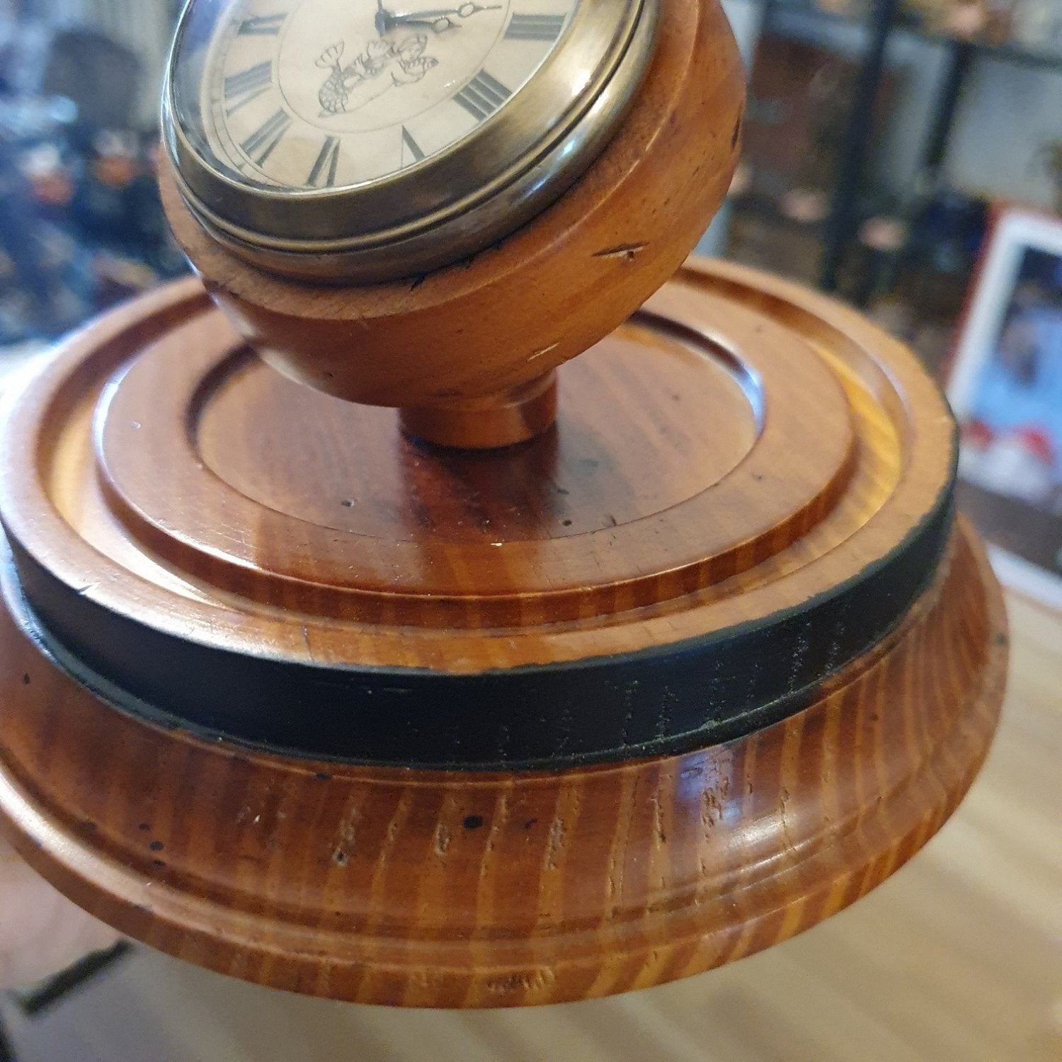 Ceas victorian cu dom