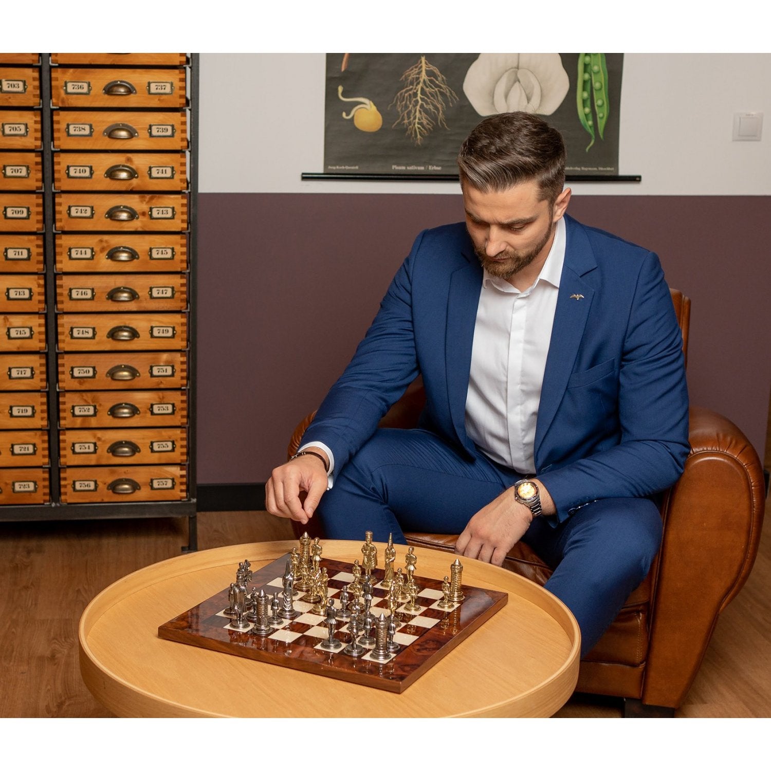 Set de sah "Regele Arthur", cu tabla de lemn si piese de zinc